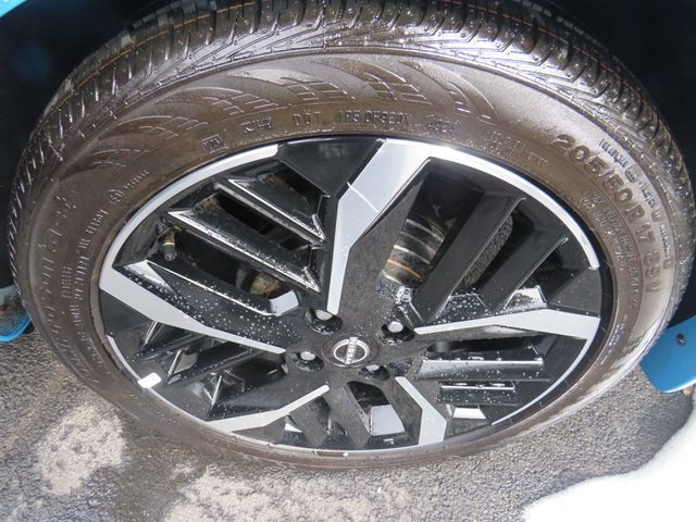 2025 Nissan Versa SR CVT - 22993412 - 10