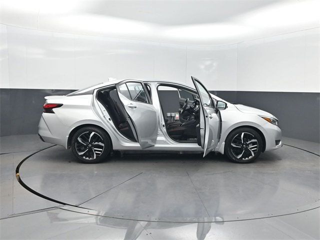 2025 Nissan Versa SR CVT - 22958315 - 38