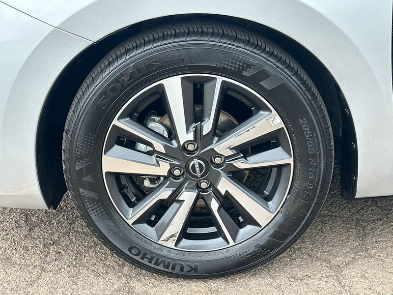 2025 Nissan Versa SV CVT - 22987870 - 11