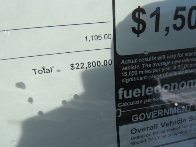 2025 Nissan Versa SV CVT - 22967524 - 14