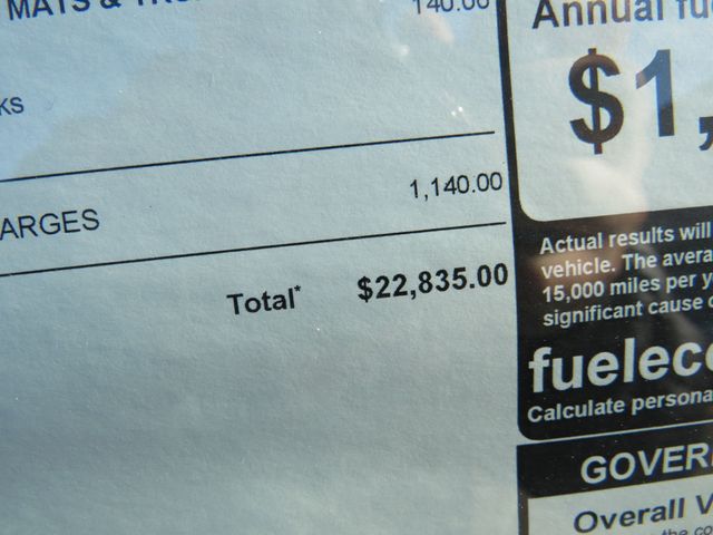 2025 Nissan Versa SV CVT - 22971796 - 15