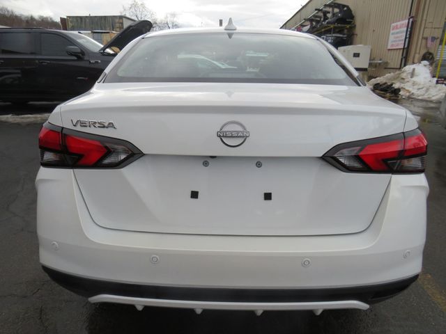 2025 Nissan Versa Sedan SV