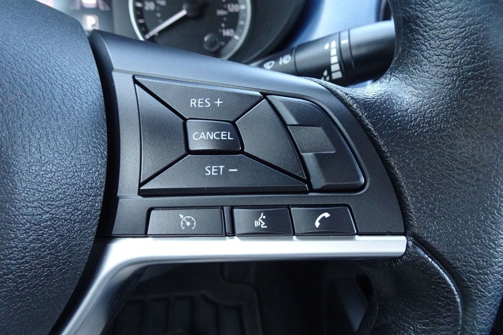2025 Nissan Versa SV Sedan photo 16