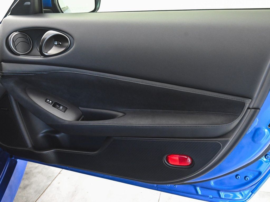 2025 Nissan Z Performance photo 12