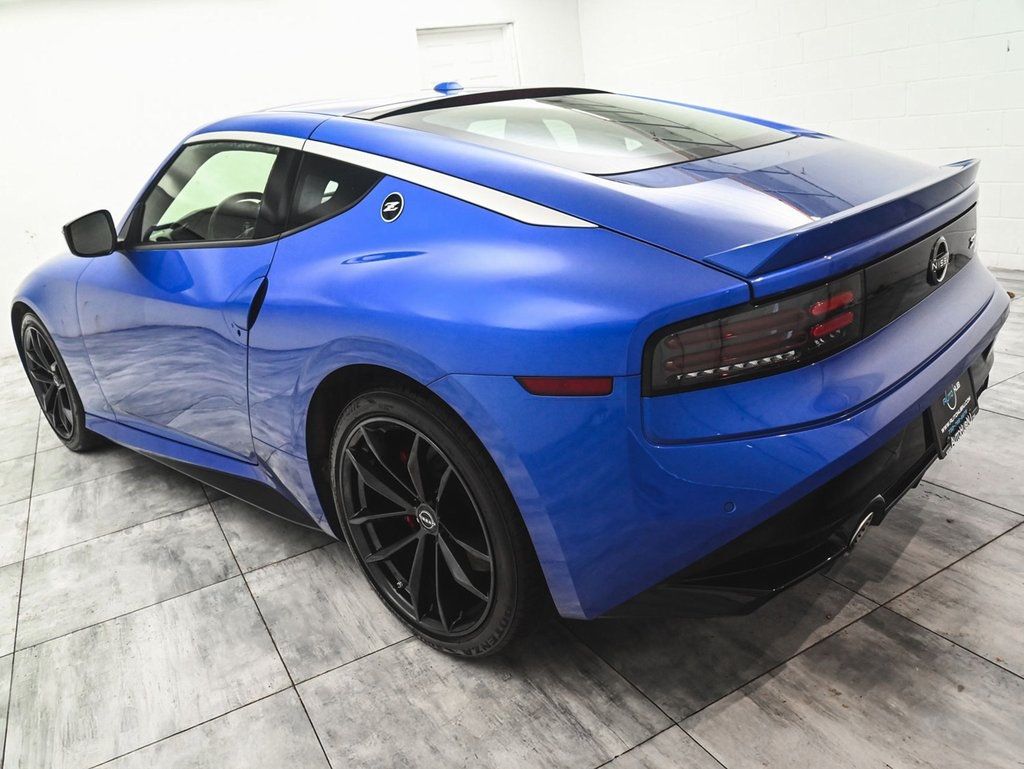 2025 Nissan Z Performance photo 4