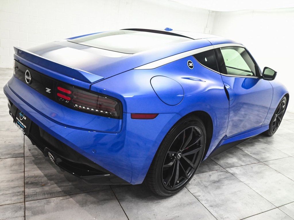 2025 Nissan Z Performance photo 6