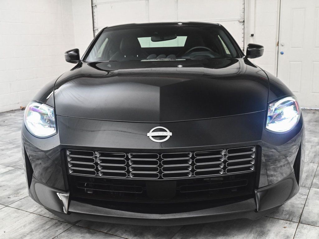 2025 Nissan Z Performance photo 2