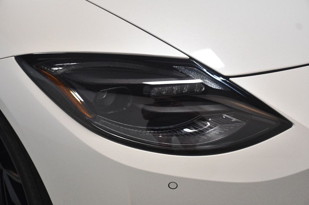Nissan Z photo 10