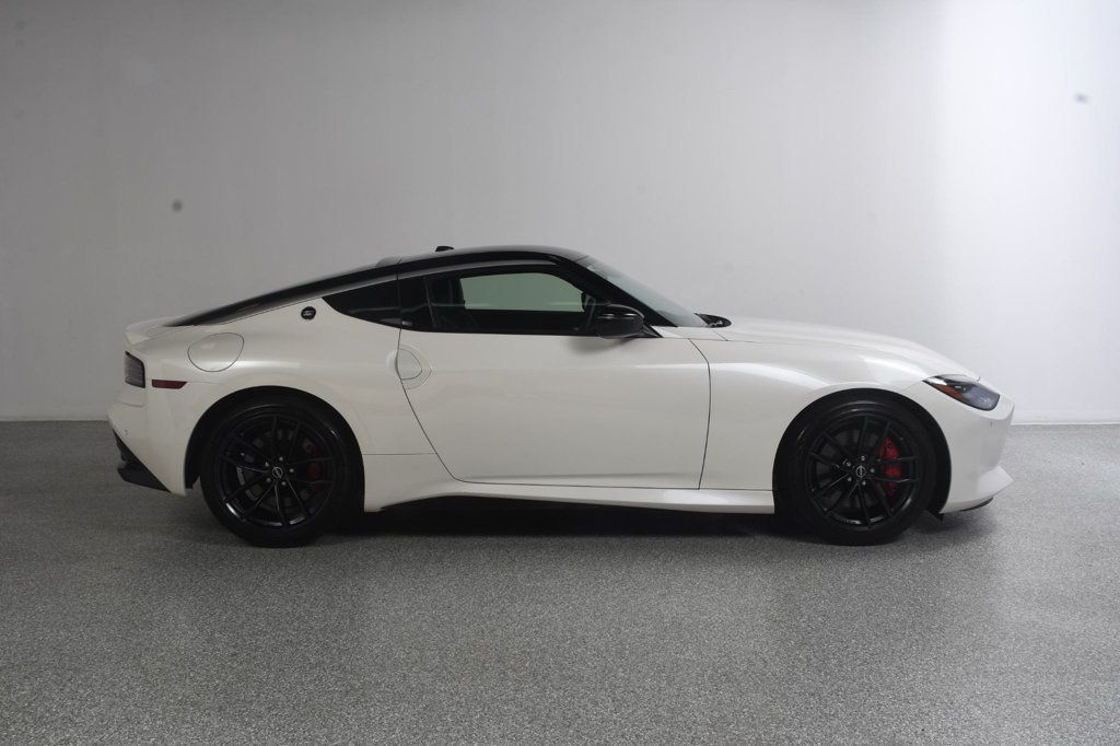 Nissan Z photo 4