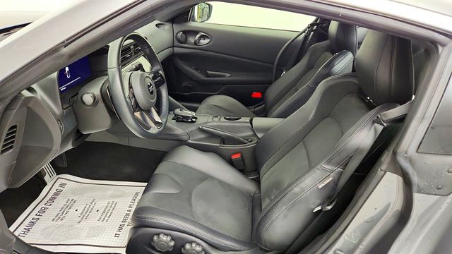 2025 Nissan Z Performance Automatic w/ Illuminated Kick Plates - 23060138 - 17