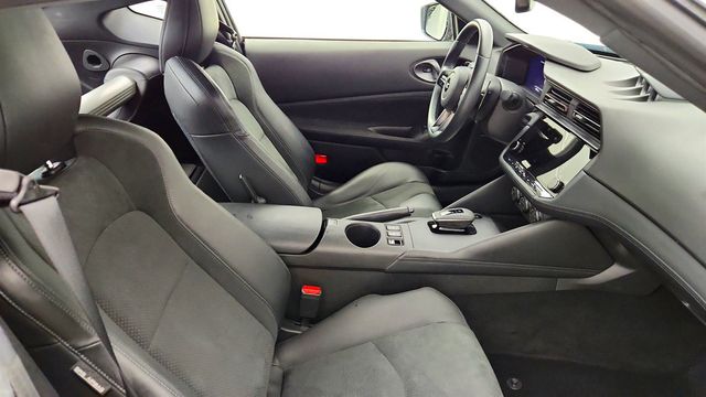 2025 Nissan Z Performance Automatic w/ Illuminated Kick Plates - 23060138 - 19