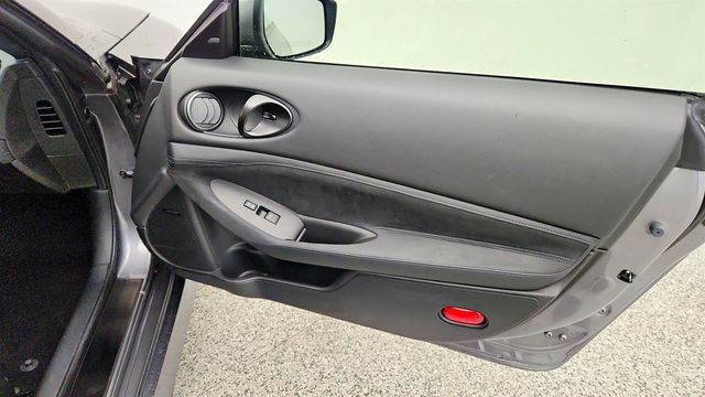 2025 Nissan Z Performance Automatic w/ Illuminated Kick Plates - 23060138 - 21