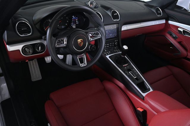 2025 Porsche 718 Boxster GTS - 23002872 - 3