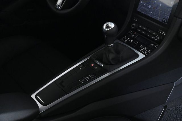 2025 Porsche 718 Cayman Coupe - 23000173 - 18