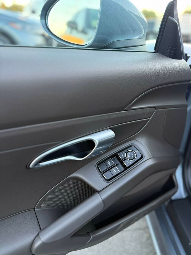 2025 Porsche 718 Cayman Coupe - 22952817 - 17