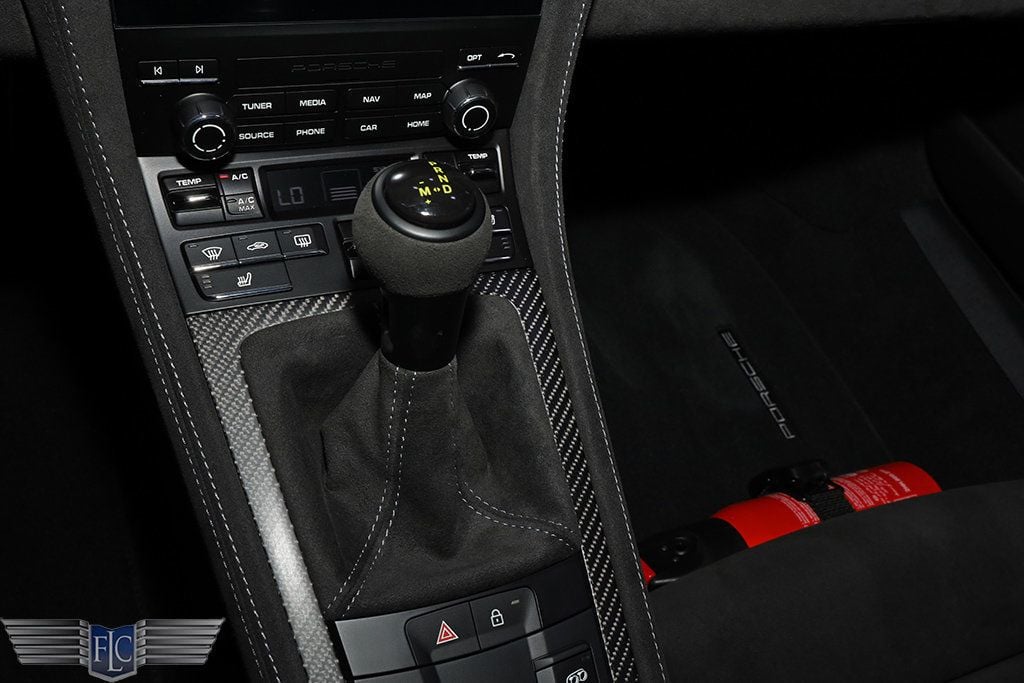 2025 Porsche 718 Cayman GT4 RS Coupe - 22896205 - 32