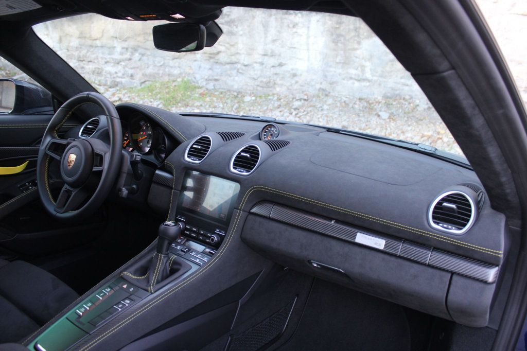 2025 Porsche 718 Cayman GT4 RS Coupe - 22946101 - 21