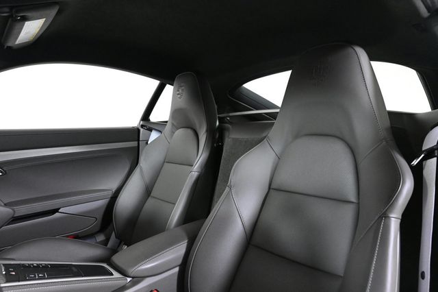 2025 Porsche 718 Cayman GTS - 22988512 - 4