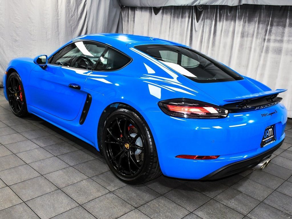 2025 Porsche Cayman S photo 4
