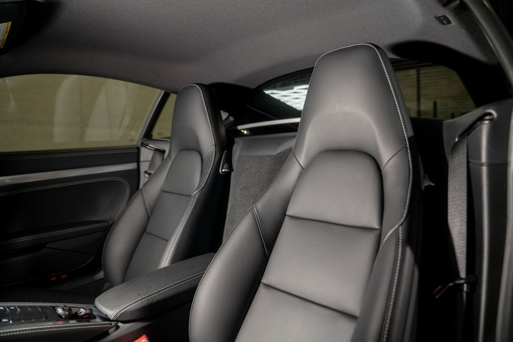 Porsche 718 Cayman photo 13