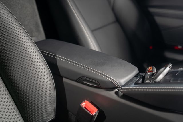 2025 Porsche 718 Cayman S Coupe - 23056039 - 19