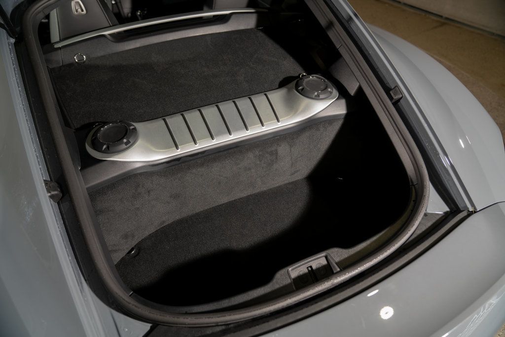 Porsche 718 Cayman photo 29