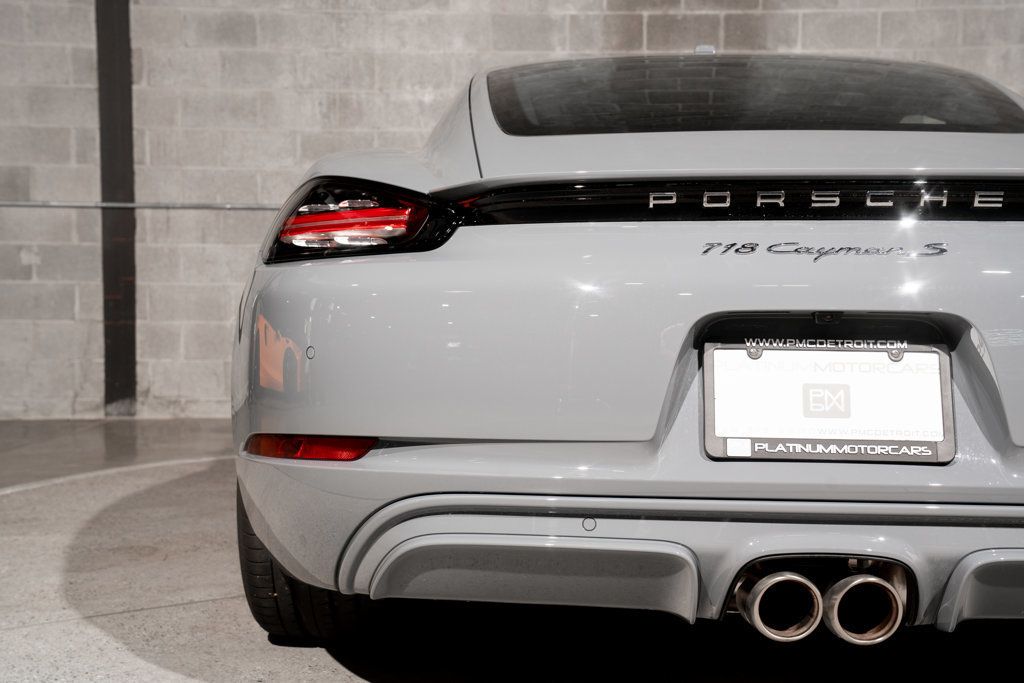 Porsche 718 Cayman photo 31