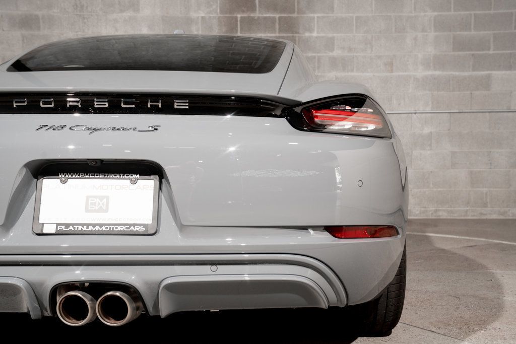 Porsche 718 Cayman photo 32