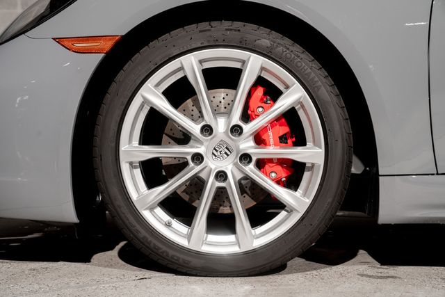 2025 Porsche 718 Cayman S Coupe - 23056039 - 35