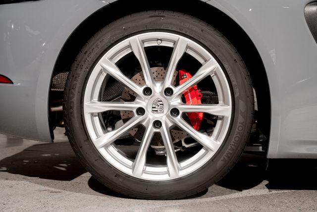 2025 Porsche 718 Cayman S Coupe - 23056039 - 36