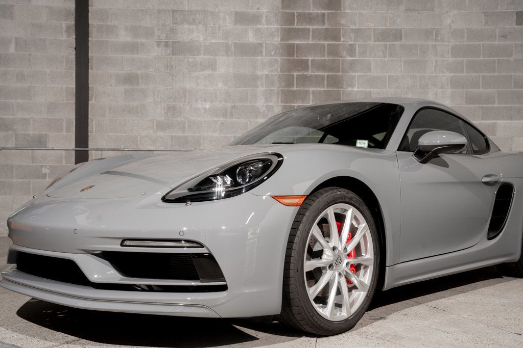 Porsche 718 Cayman photo 39