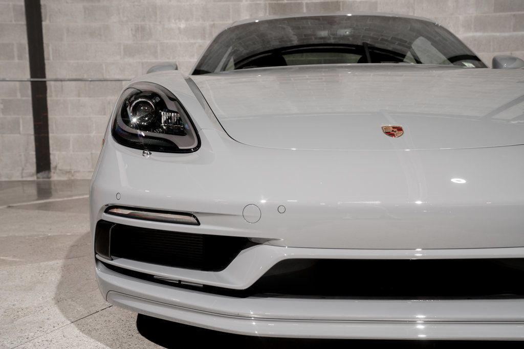 Porsche 718 Cayman photo 43