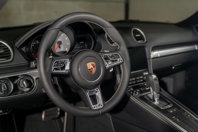 2025 Porsche 718 Cayman S Coupe - 23056039 - 8