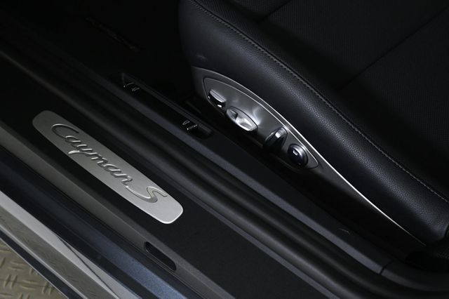 2025 Porsche 718 Cayman S Coupe - 22916789 - 20