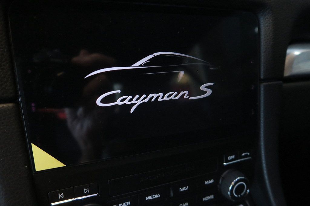 2025 Porsche Cayman S photo 21