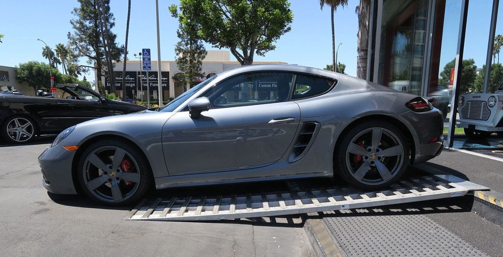 2025 Porsche Cayman S photo 47