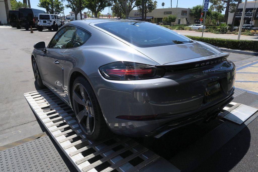 2025 Porsche Cayman S photo 7
