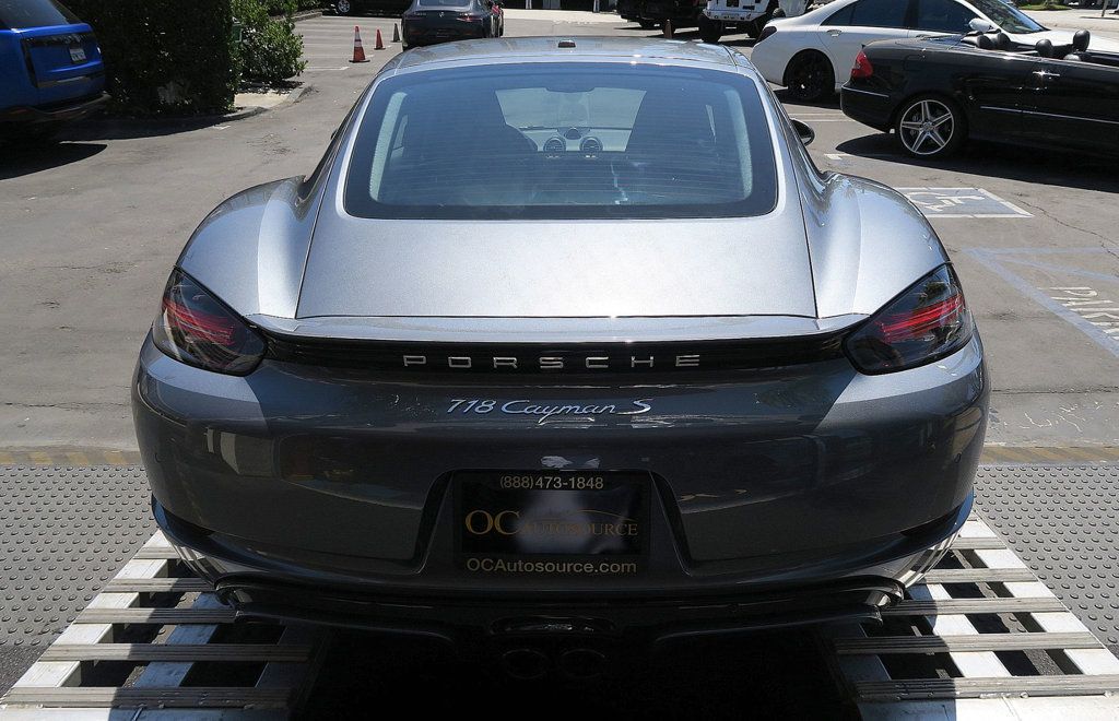 2025 Porsche Cayman S photo 8
