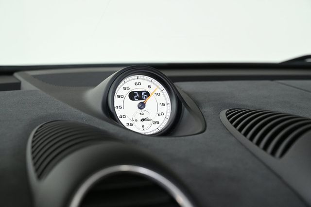 2025 Porsche 718 Spyder RS - 22946713 - 18