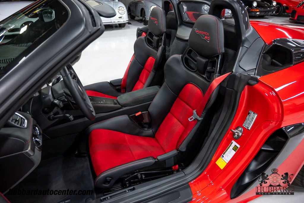 2025 Porsche 718 Spyder RS Roadster - 22957061 - 19