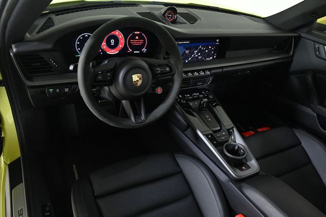 2025 Porsche 911  - 22906412 - 3
