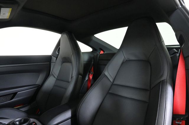 2025 Porsche 911  - 22906412 - 4