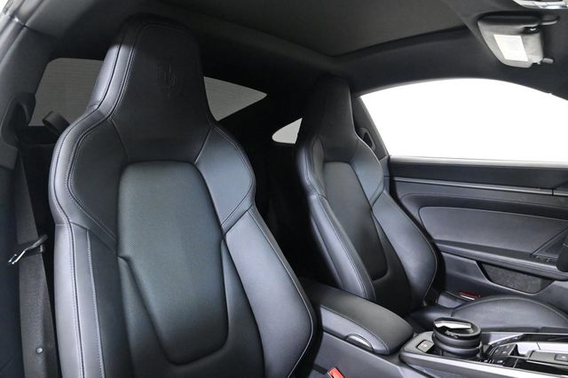 2025 Porsche 911  - 22916605 - 17