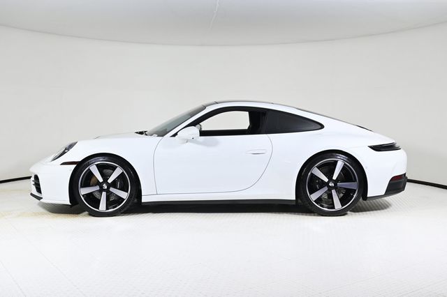 2025 Porsche 911  - 22916605 - 1