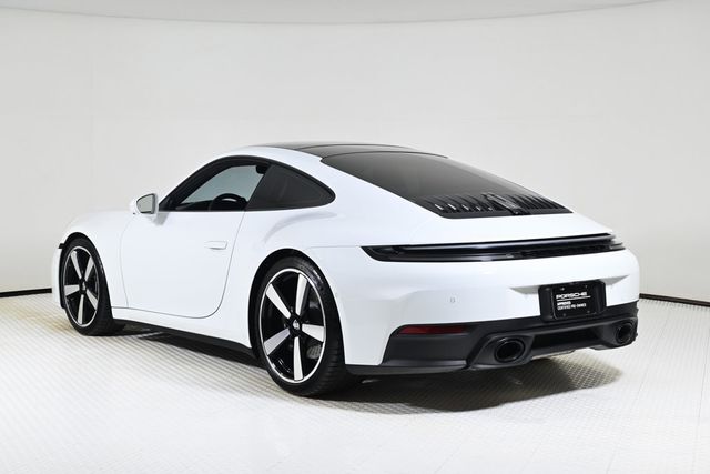 2025 Porsche 911  - 22916605 - 2