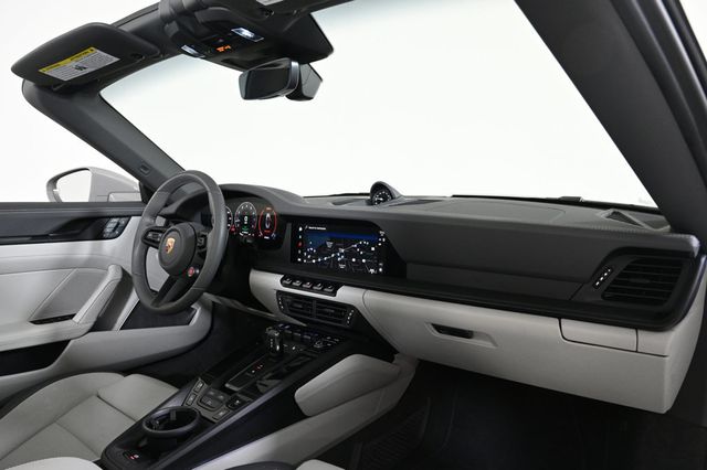 2025 Porsche 911  - 22937765 - 16