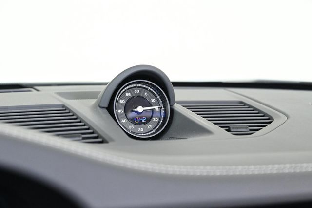 2025 Porsche 911  - 22937765 - 19