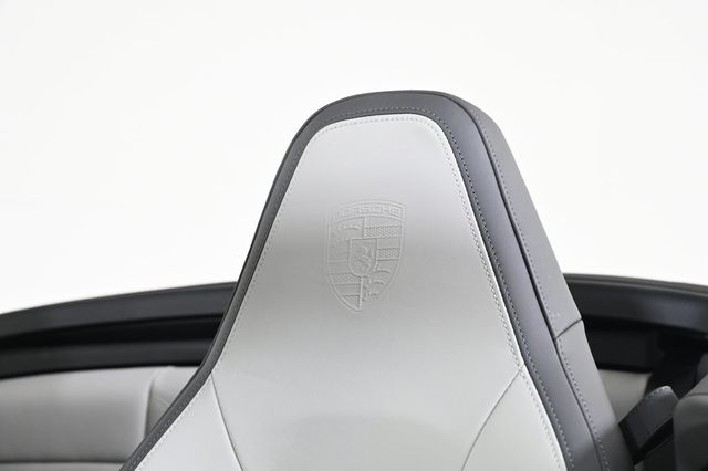 2025 Porsche 911  - 22937765 - 23