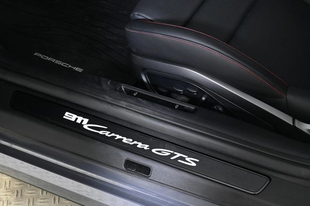 2025 Porsche 911  - 22942956 - 28