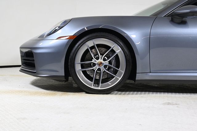 2025 Porsche 911  - 22944876 - 26